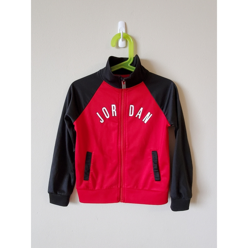 💚4T- Jordan Zip up track jacket